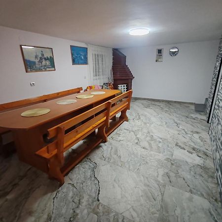 Trei Insule Home Arad Esterno foto